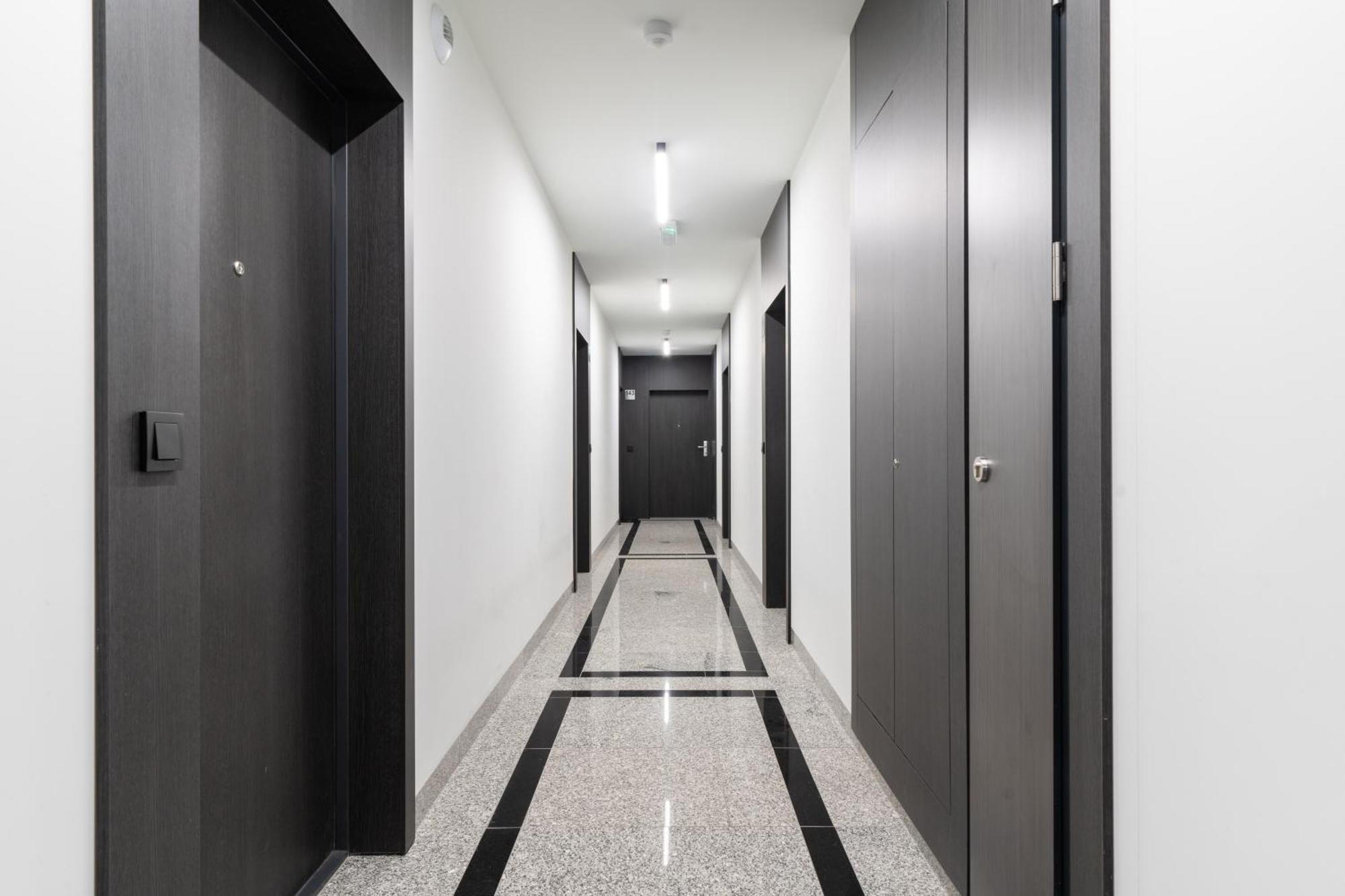 ורשה Lineburg Villa Apartments מראה חיצוני תמונה