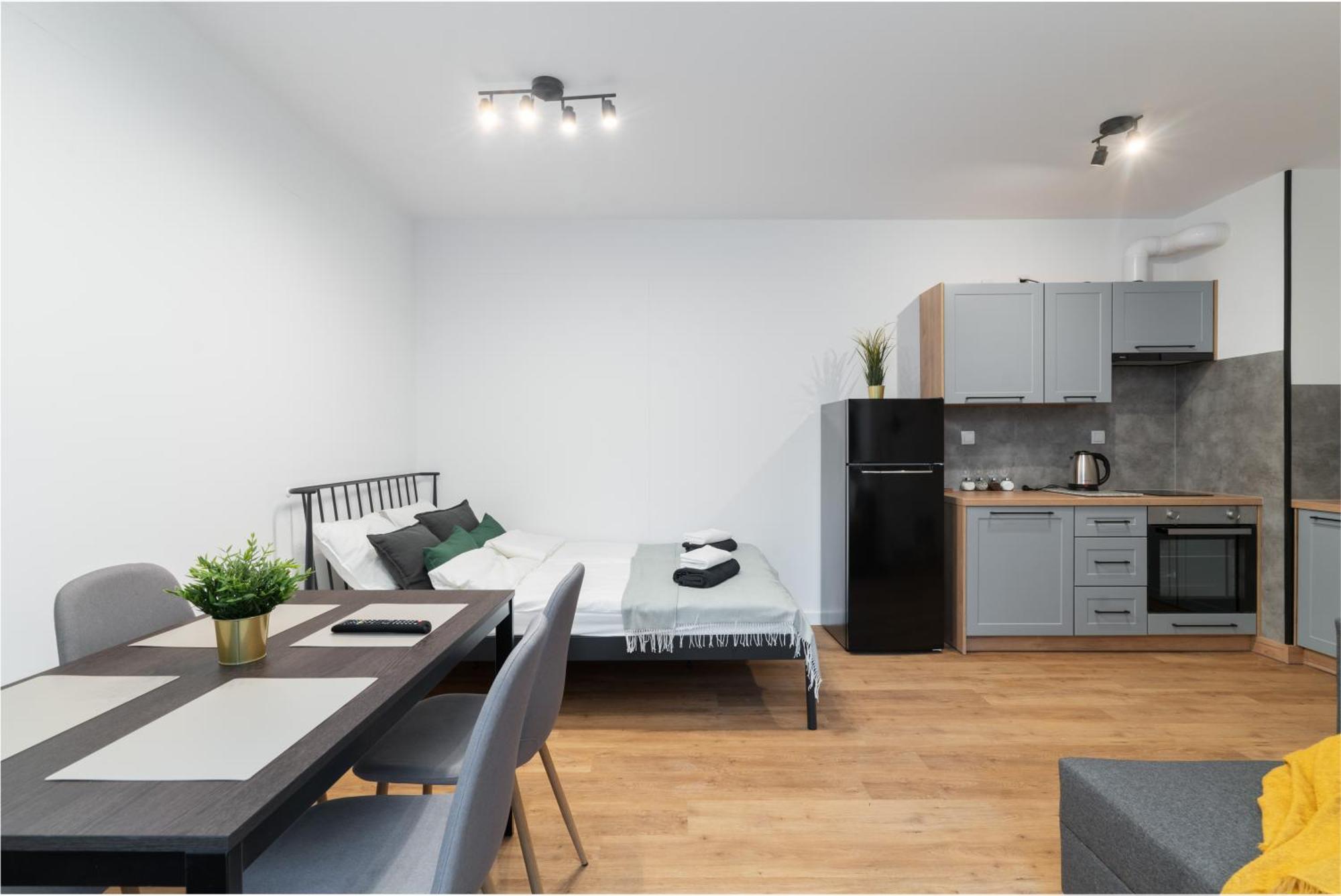 ורשה Lineburg Villa Apartments מראה חיצוני תמונה