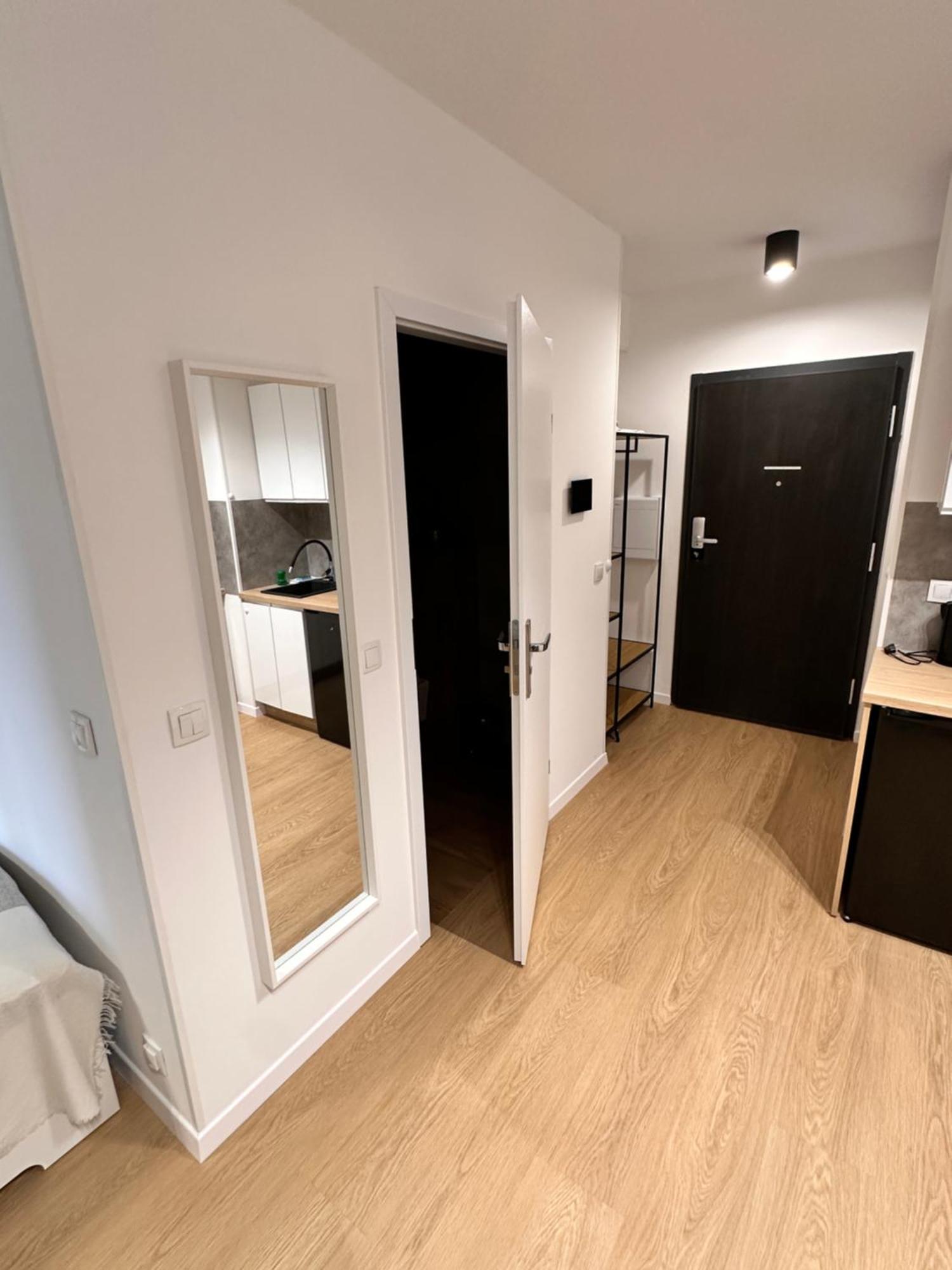 ורשה Lineburg Villa Apartments מראה חיצוני תמונה